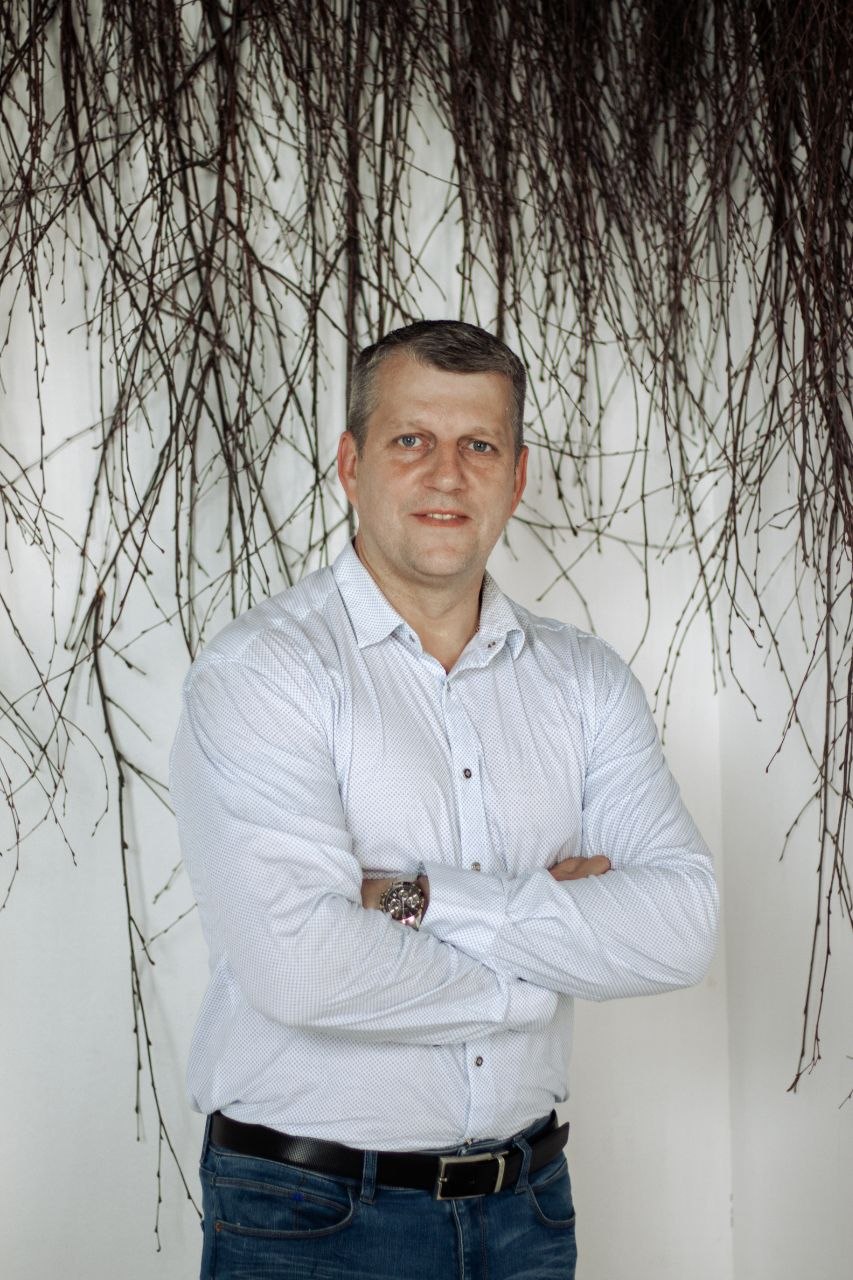 Дмитрий Шамков — мастер по ремонту