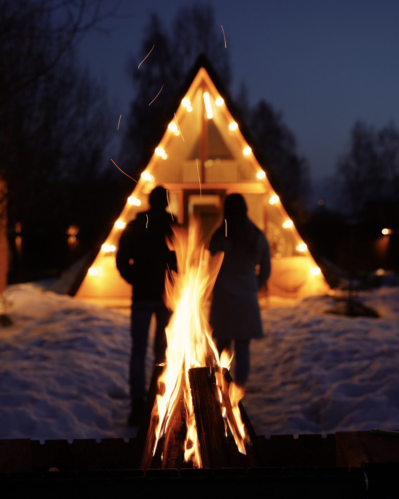 A-frame домик Aframe Happy, украшенный к 14 февраля