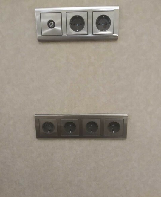 Вызвать Электрика на дом в Москве и области. Срочный вызов мастера на ...