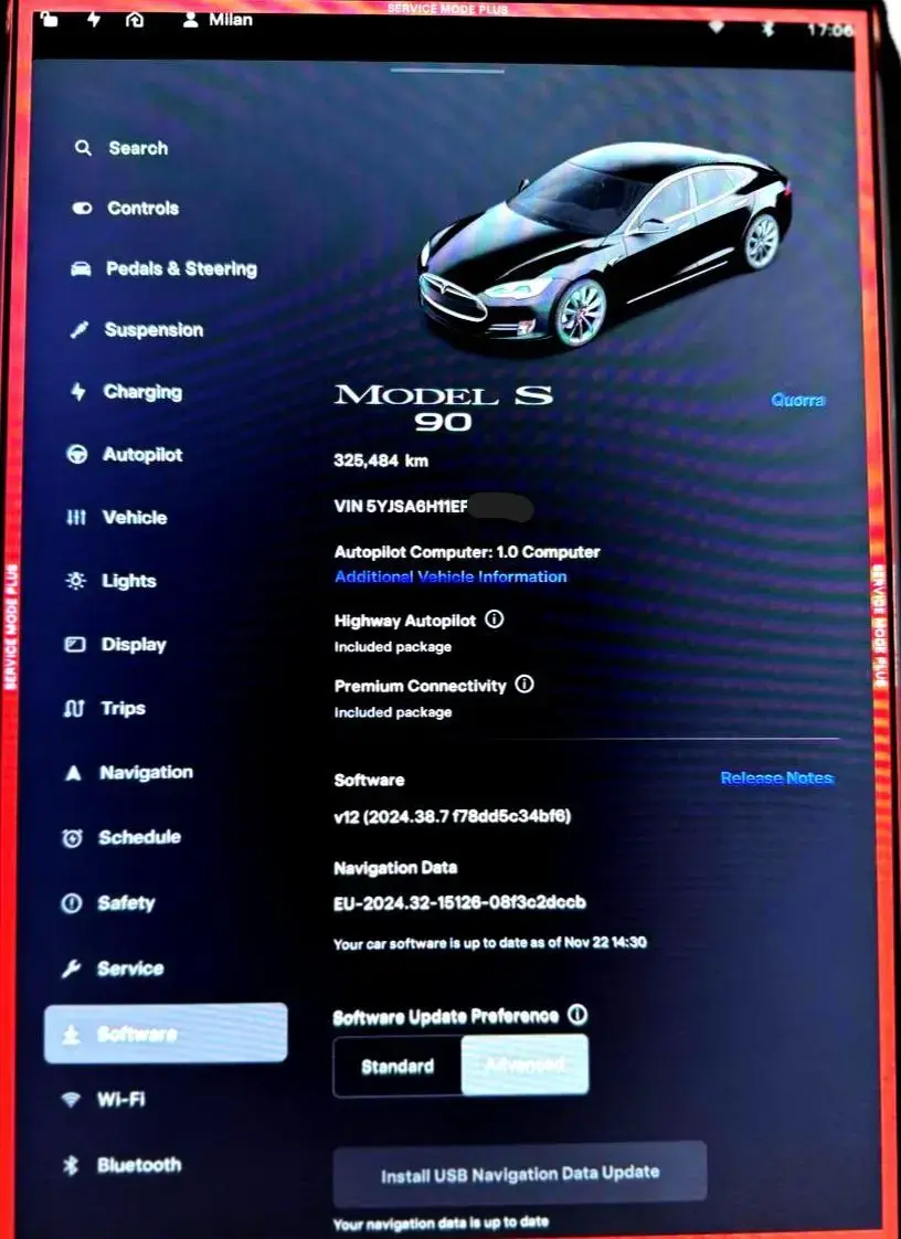 Tesla Model S Display mit 90 kWh Batterie nach dem Upgrade