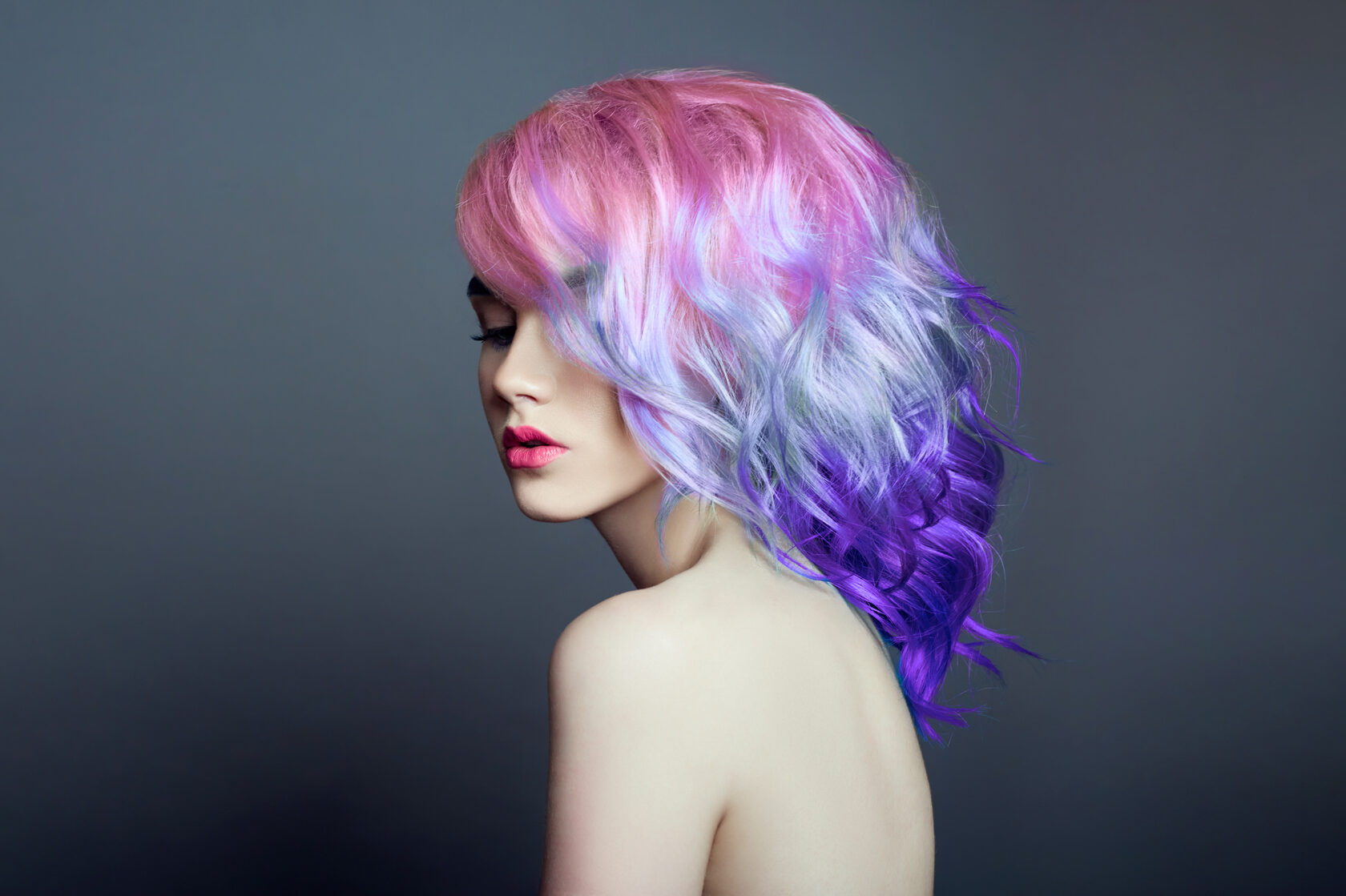 Цвет окрашивания волос 2024