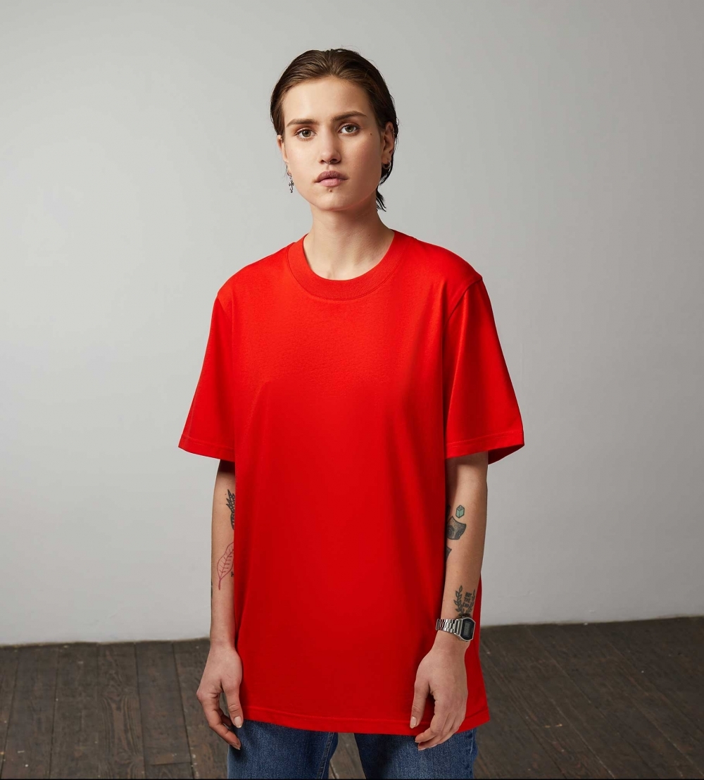 oversized red t shirt