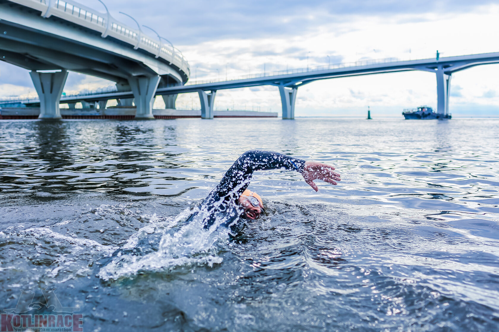 Марафон на открытой воде — старт заплыва