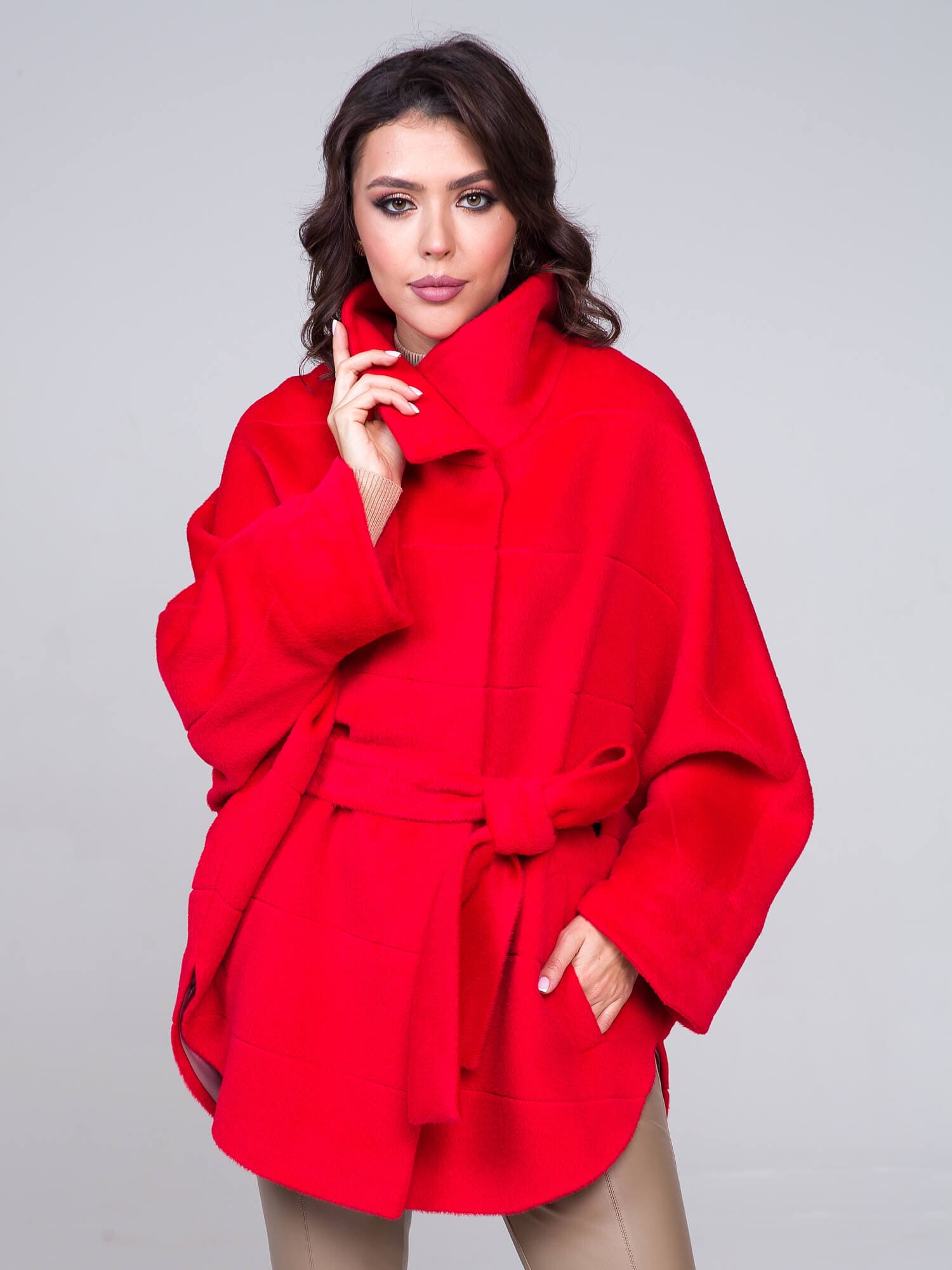 куртка из альпаки женская с капюшоном. жакет brunello cucinelli шерсть. альпака жакет. жакет альпака. пончо из альпаки женское.