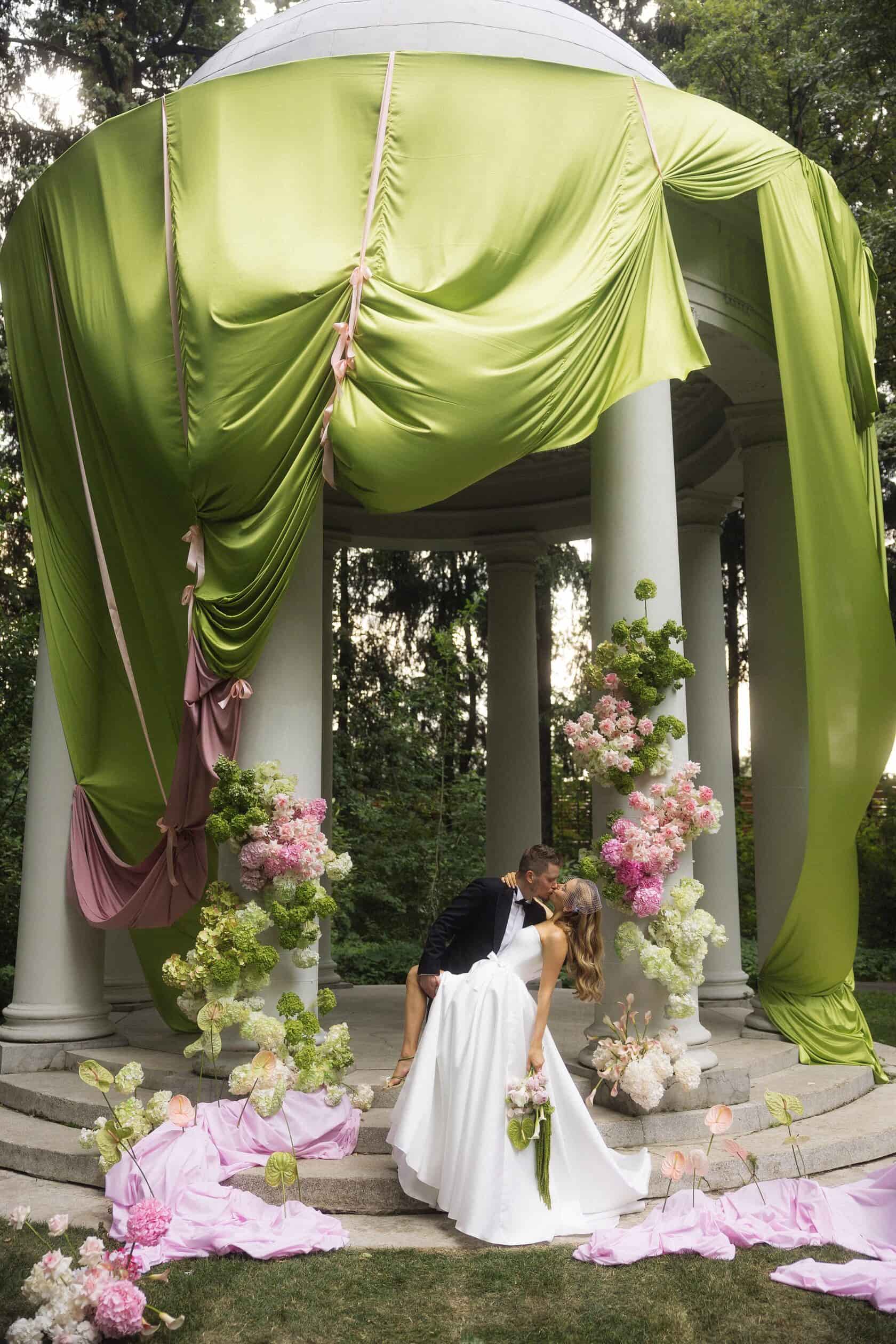 Дизайн интерьера белой кухни