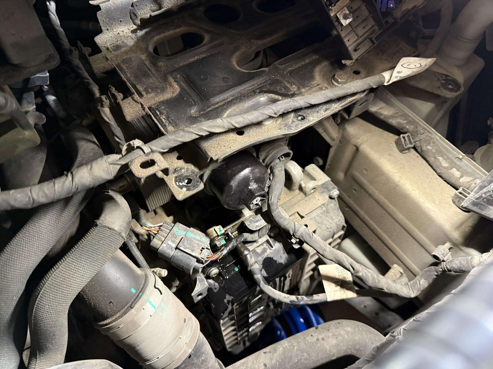 Снятие крышки масляного фильтра робота DCT