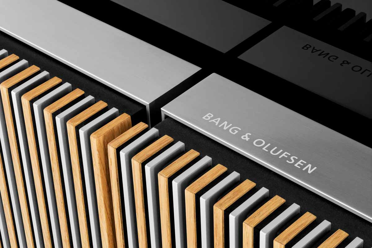 Bang &amp; Olufsen BeoVision Harmony 77