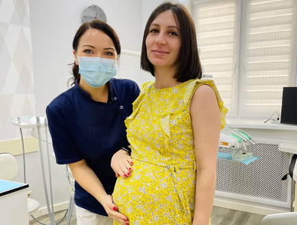 Отзывы ортодонта - улыбающиеся пациенты