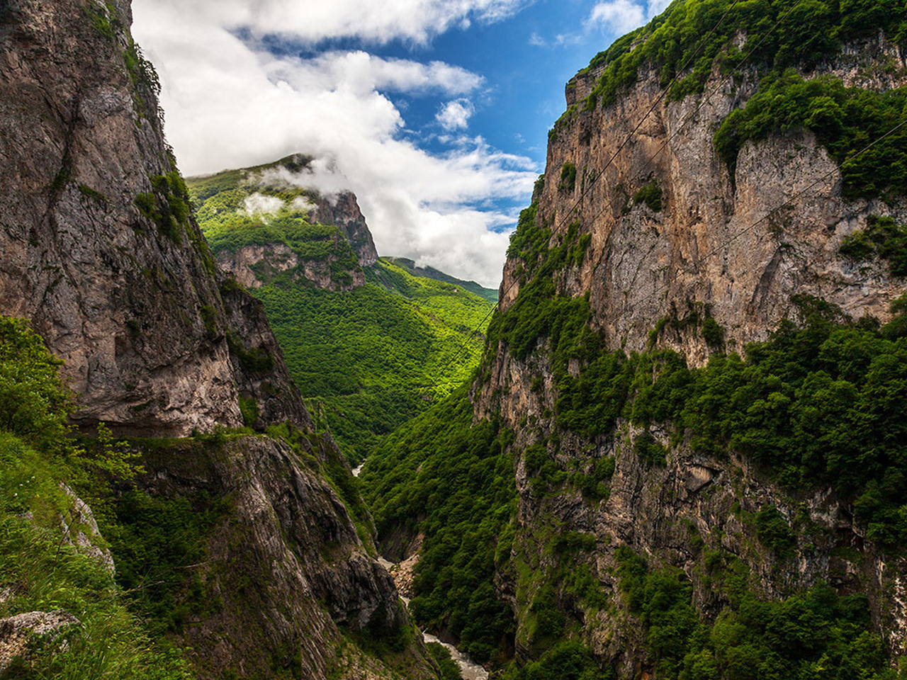 Чегем природа. Черекская теснина Кабардино Балкария. Тызыльское ущелье в Кабардино-Балкарии. Верхняя Балкария Черекская теснина. Пятигорск Черекская теснина.