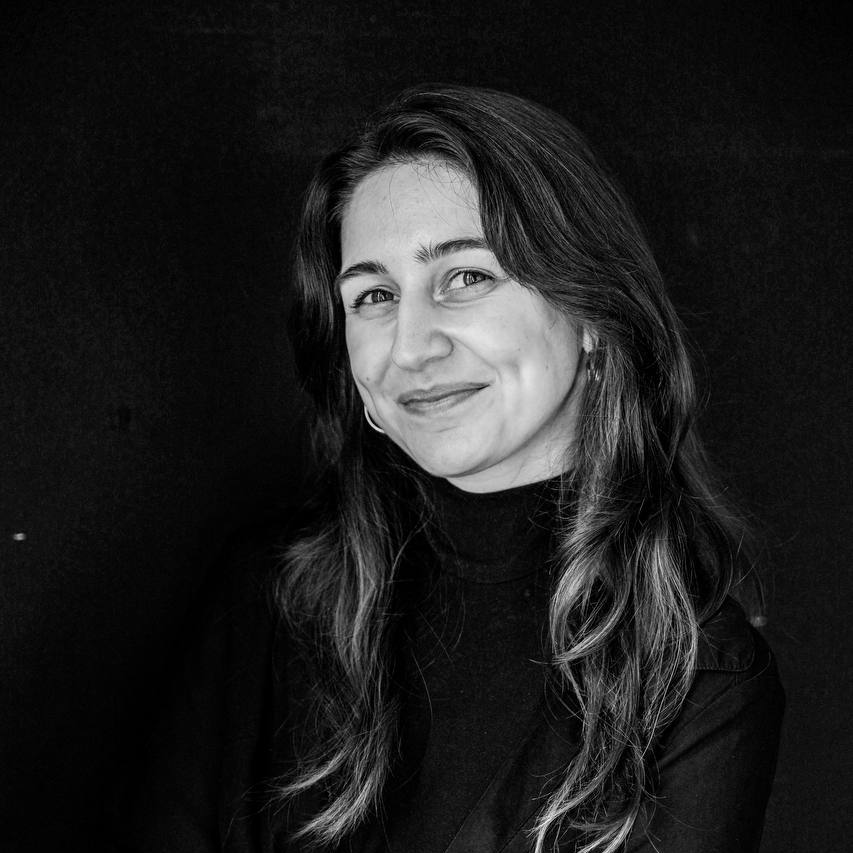 Зотова Владислава Аксановна — преподаватель черчения и композиции