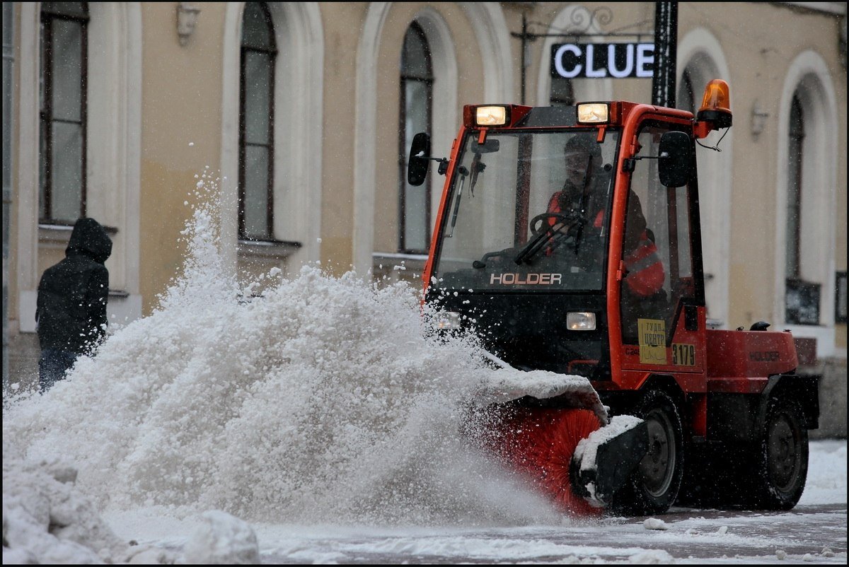 Уборка снега