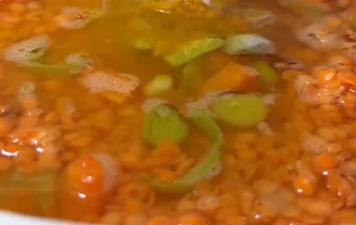Приготовление крем-супа из красной чечевицы: шаг 5