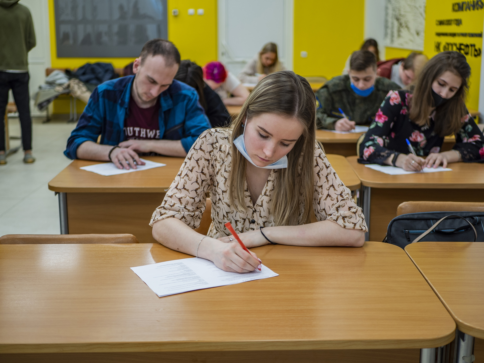 Анастасия ещенко спбгу. Роман с учителем. Историк соколов и анастасия ещенко. Соколова анастасия ещенко. Доцент олег соколов анастасия ещенко.