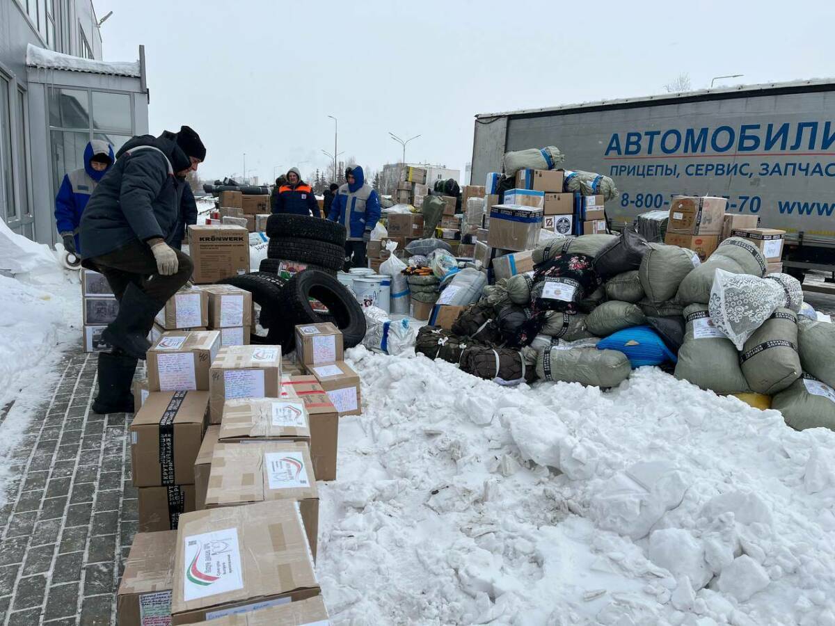 Оборудование, автомобили, мотоциклы: волонтеры Челнов готовят помощь для бойцов СВО