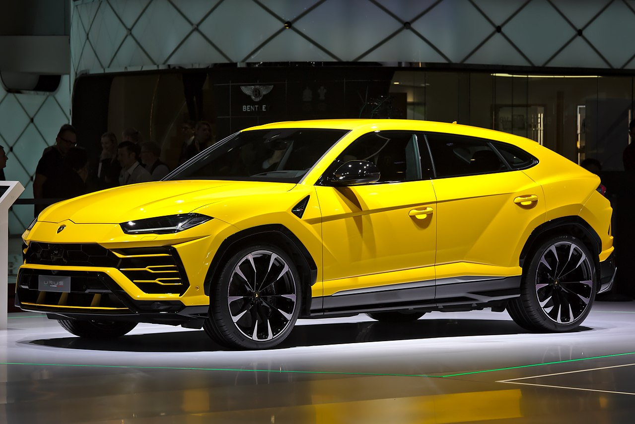  Lamborghini Urus