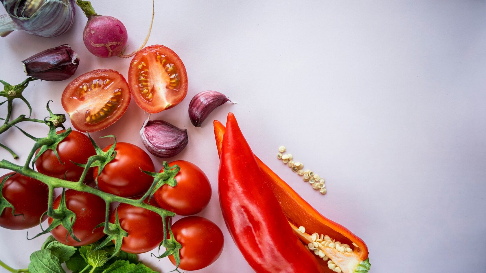 Свежие овощи и продукты для здорового питания