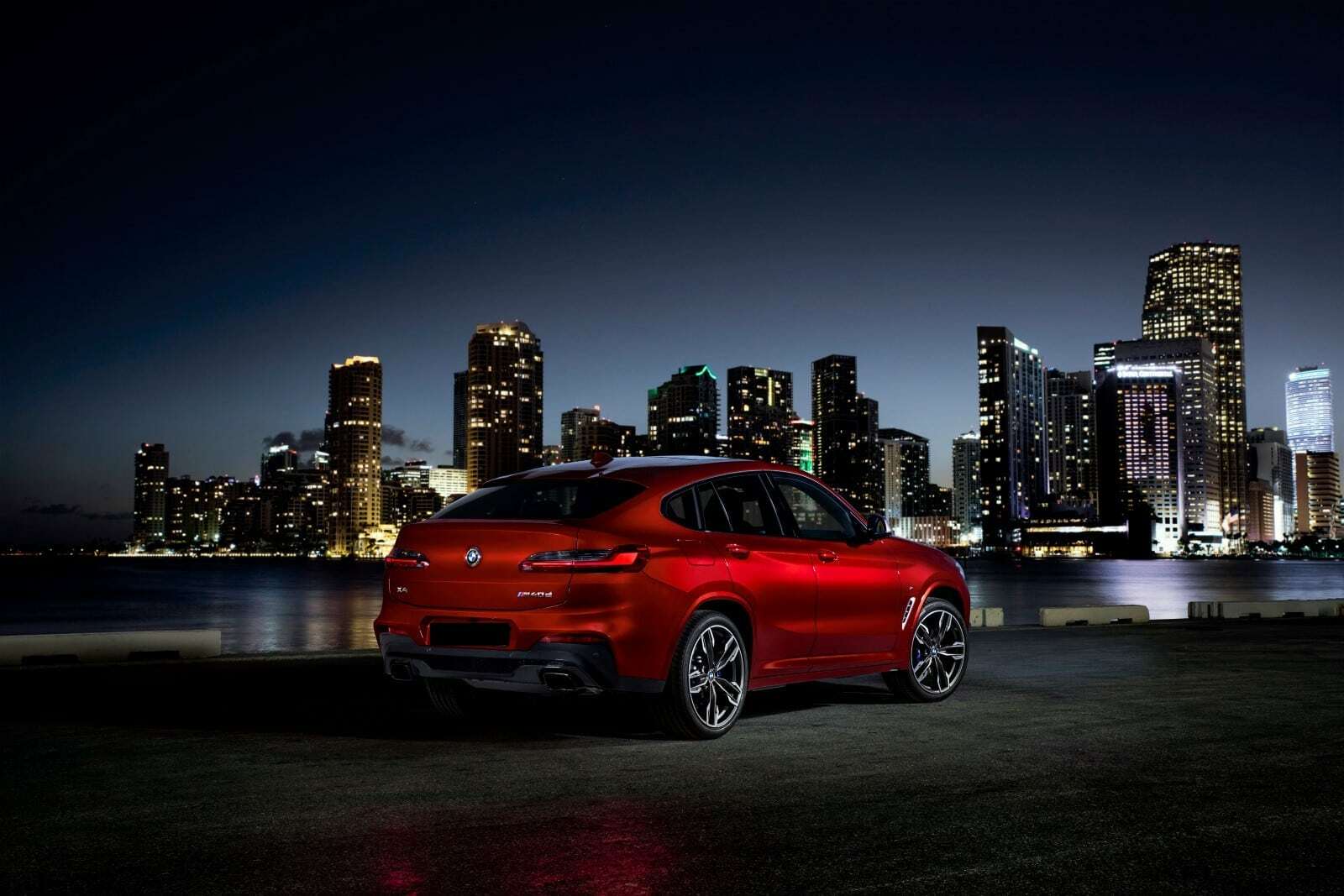 Купить БМВ Х4 в Дубае под ключ - заказать BMW X4 из ОАЭ