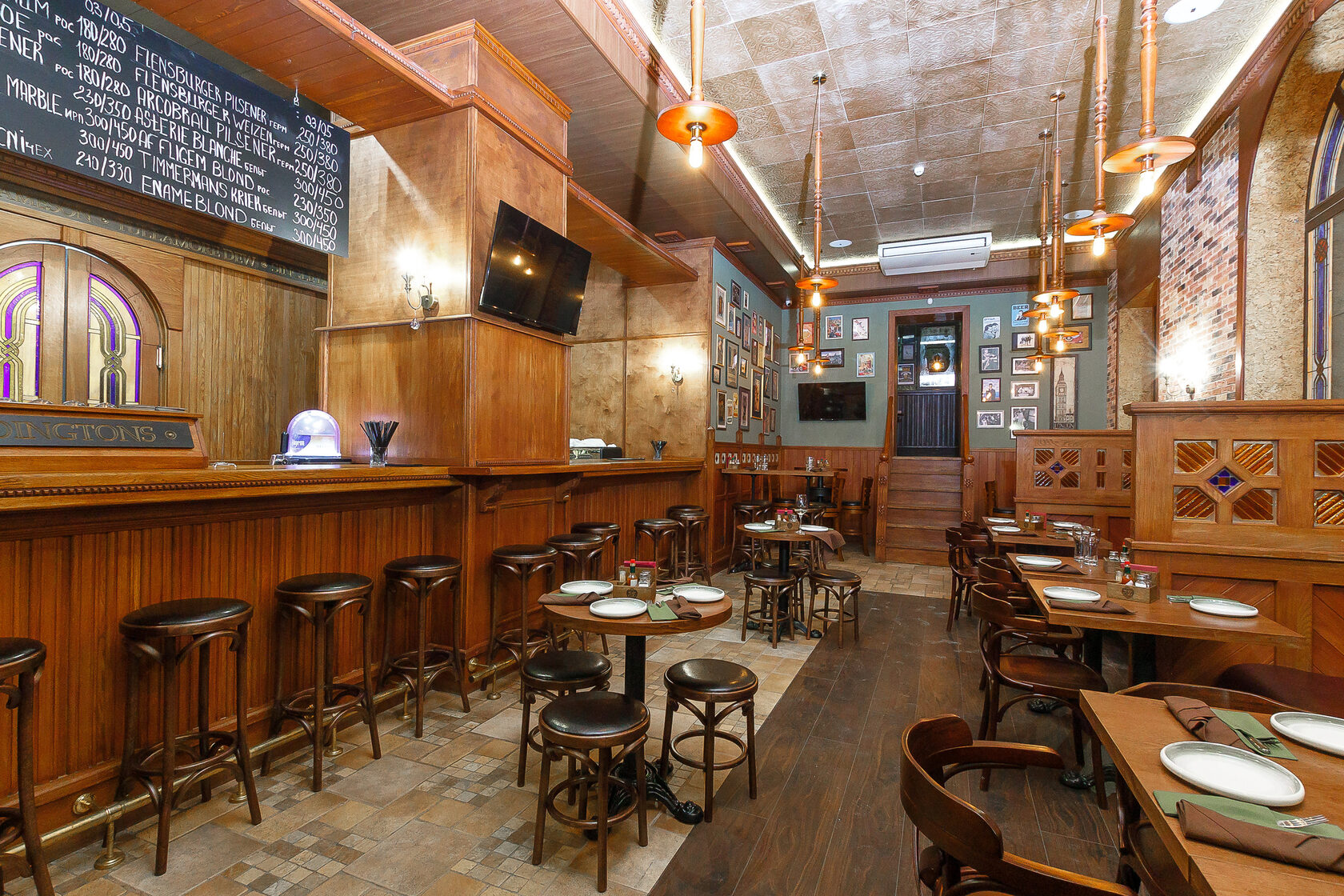 THE TONY PUB | bar & restaurant