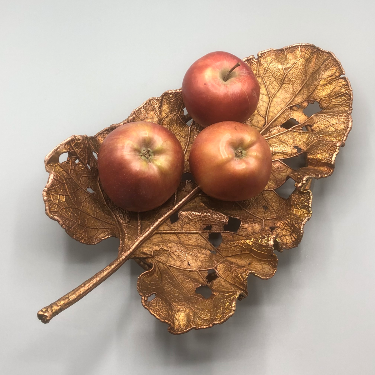 Медный подсвечник коллекции Прикосновение романтики