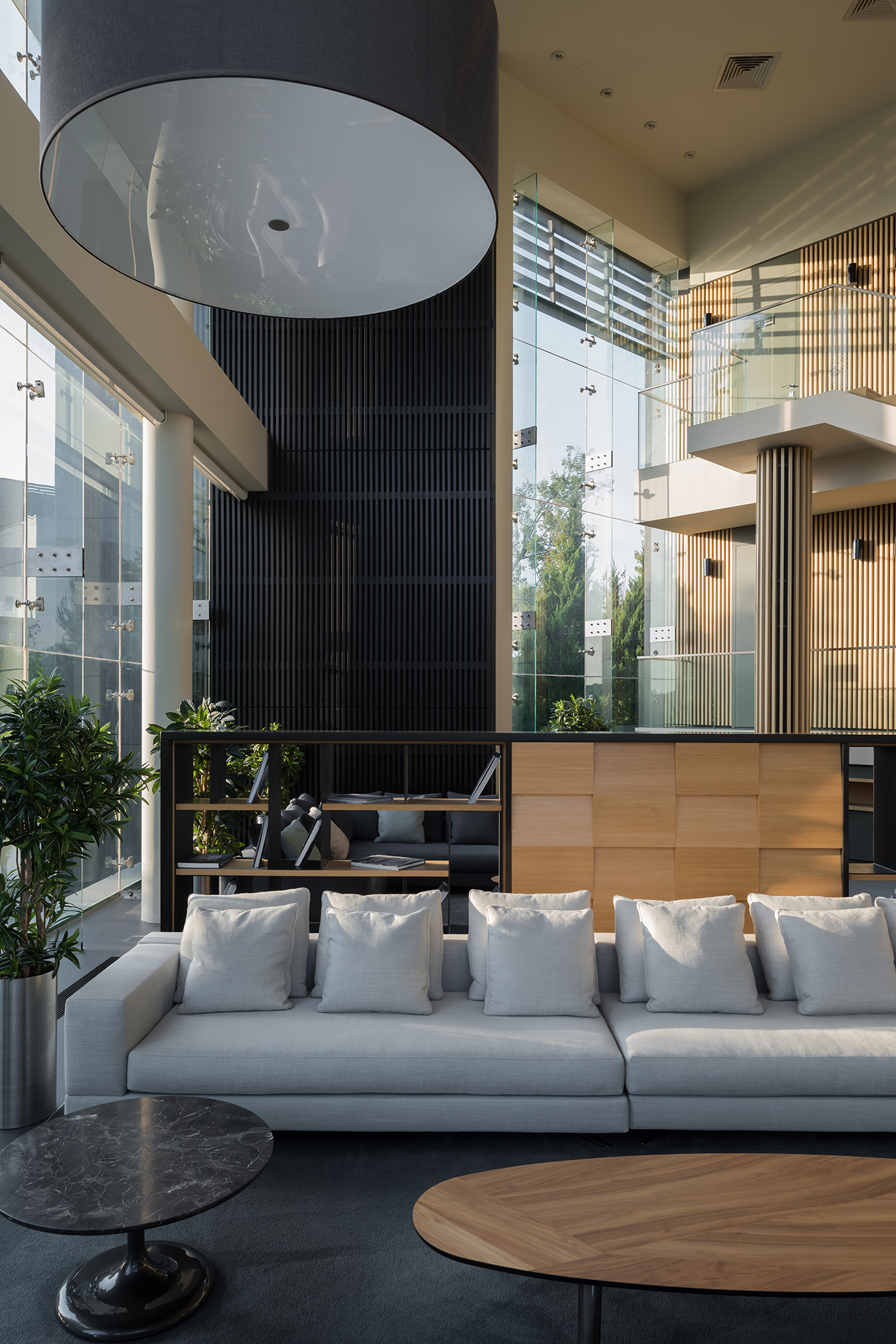 Коммерческие интерьеры