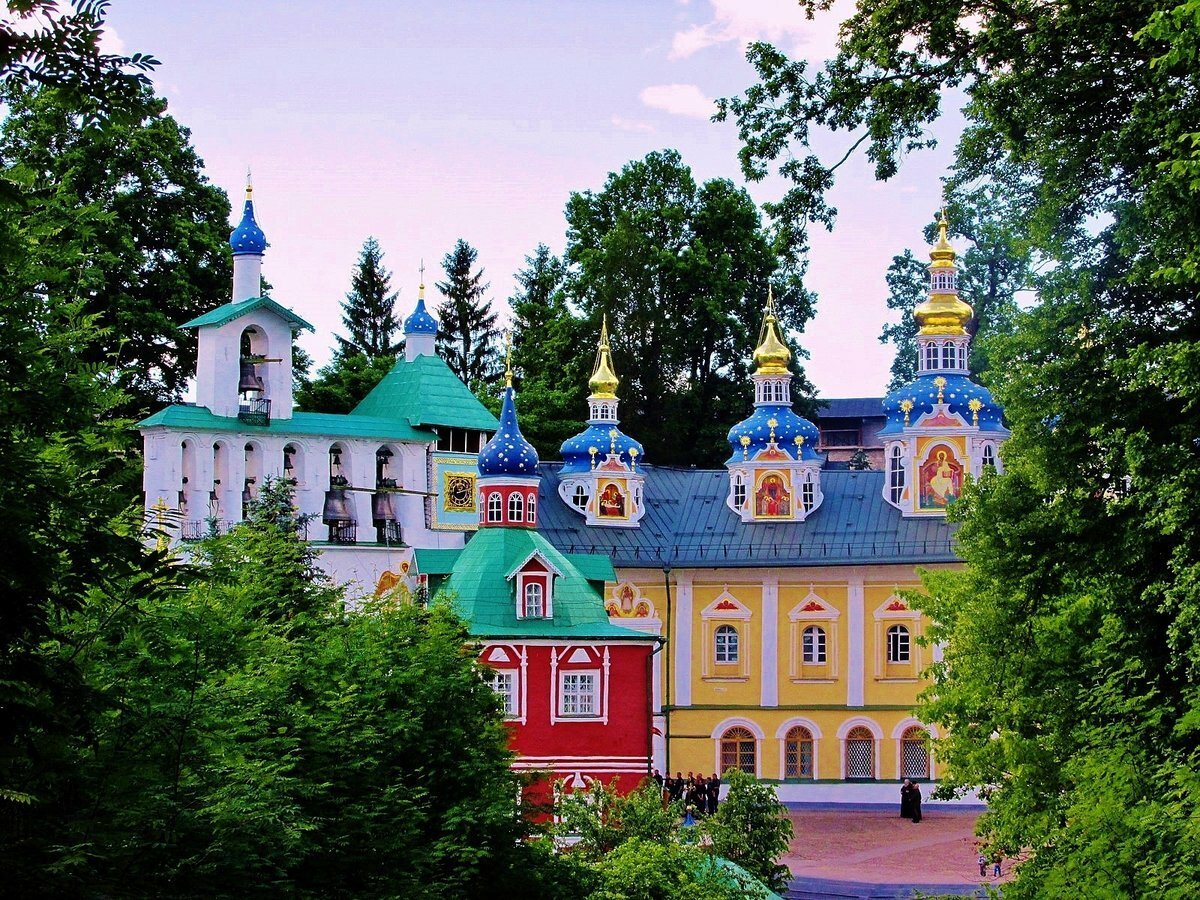Печерский монастырь в пскове фото