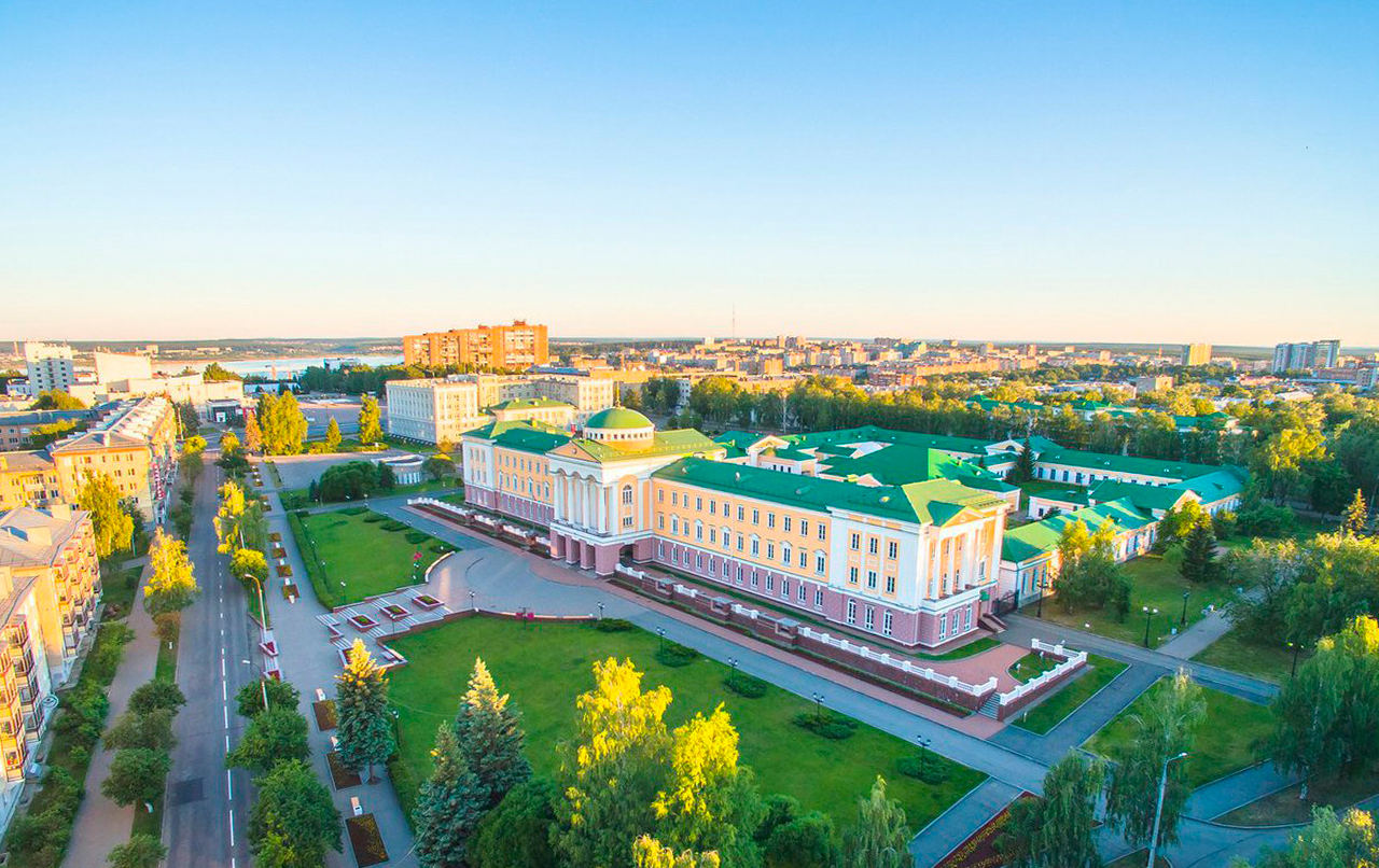 Компании города ижевска. Город Ижевск. Ижевск центр города. Столица Удмуртской Республики. Удмуртия Ижевск.