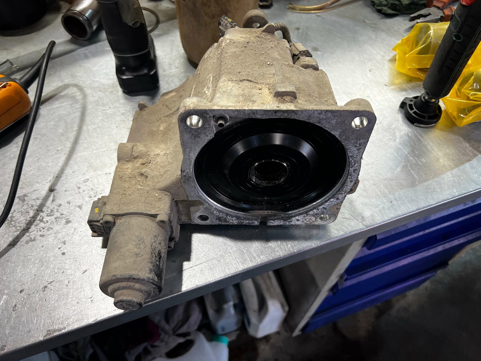 Разборка корпуса муфты