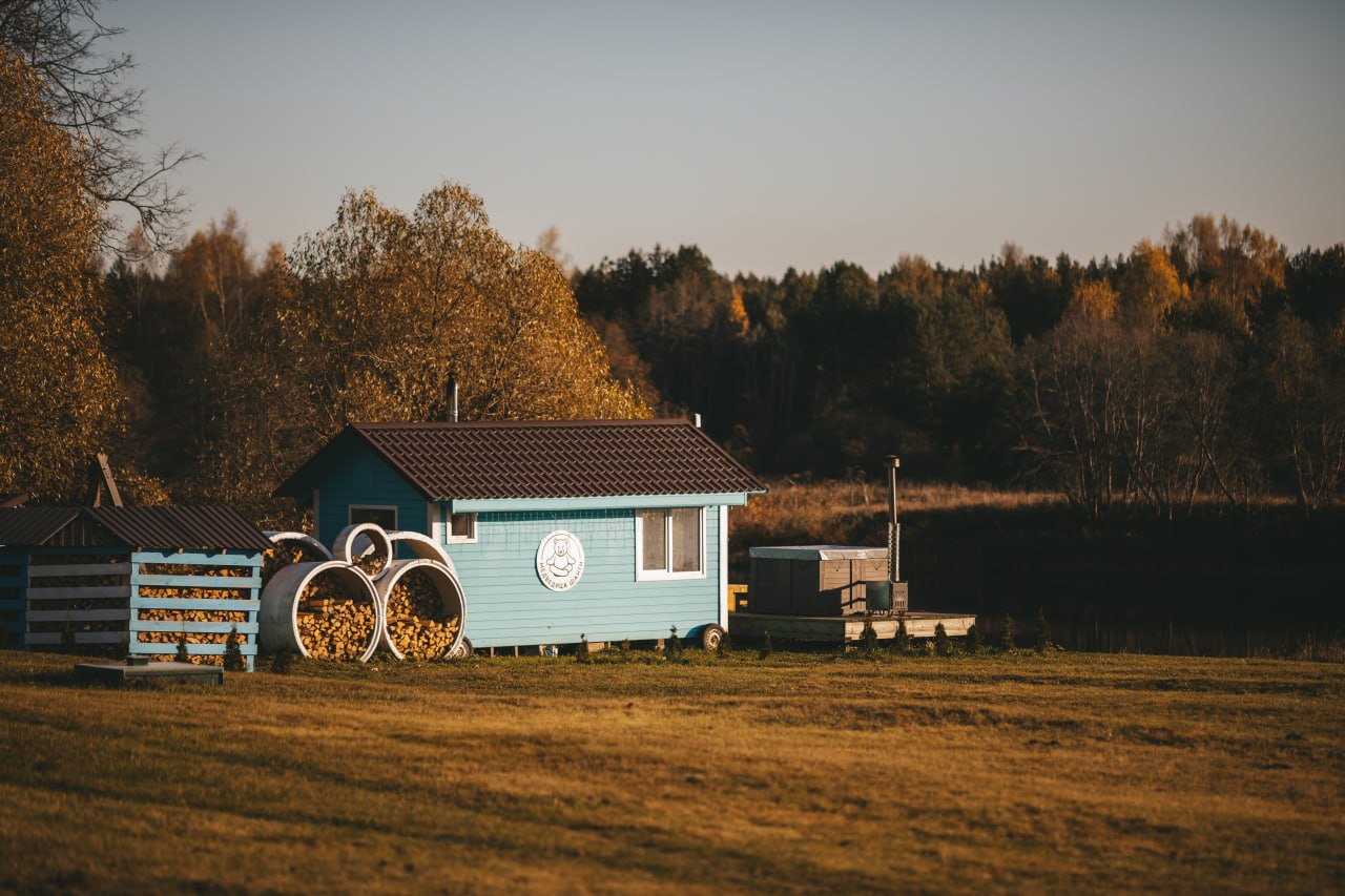 Ретритный центр Медведица Шанти зима территория центра дом Ганеша