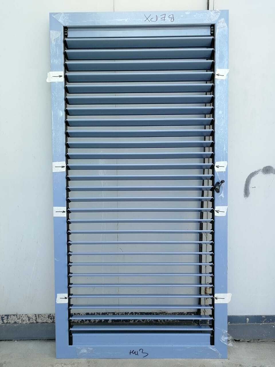 Теперь вентиляционную решетку на лоджии можно закрыть. Также делаем утепление вентиляционных решеток на балконе в г.Екатеринбург.