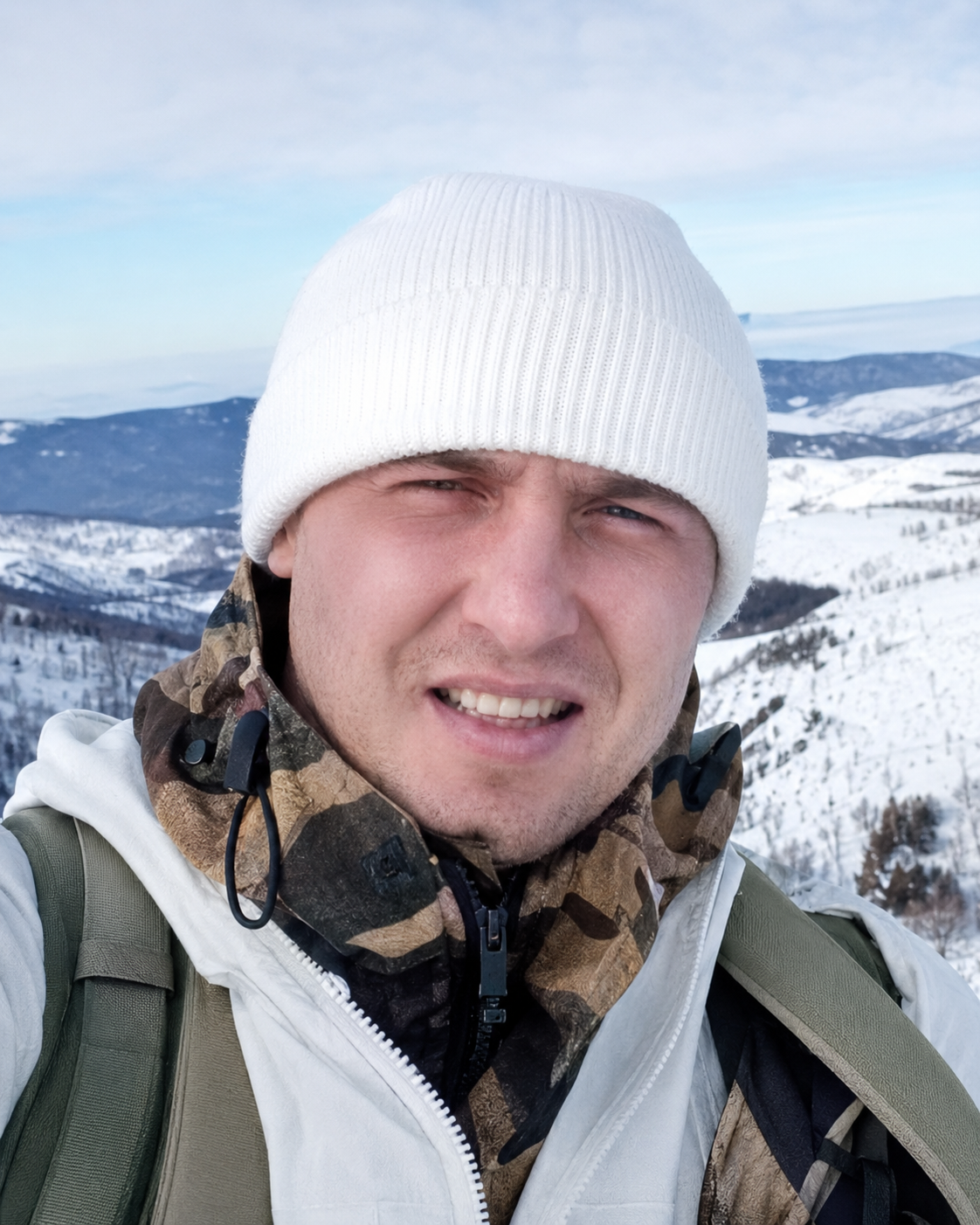 Руслан в зимней экипировке