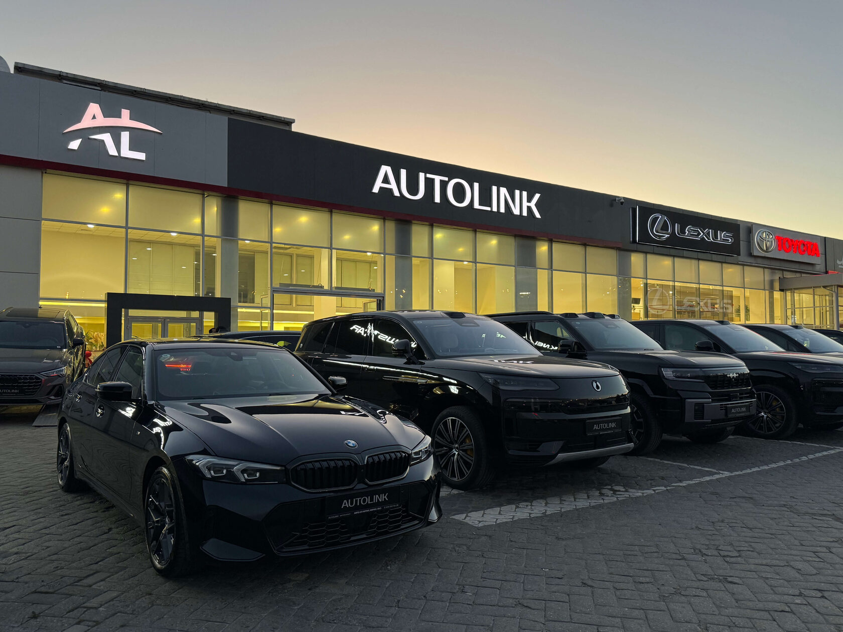 Автосалон Autolink на ул. Горбунова, 14