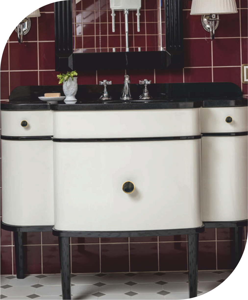 фотография ручки на тумбе