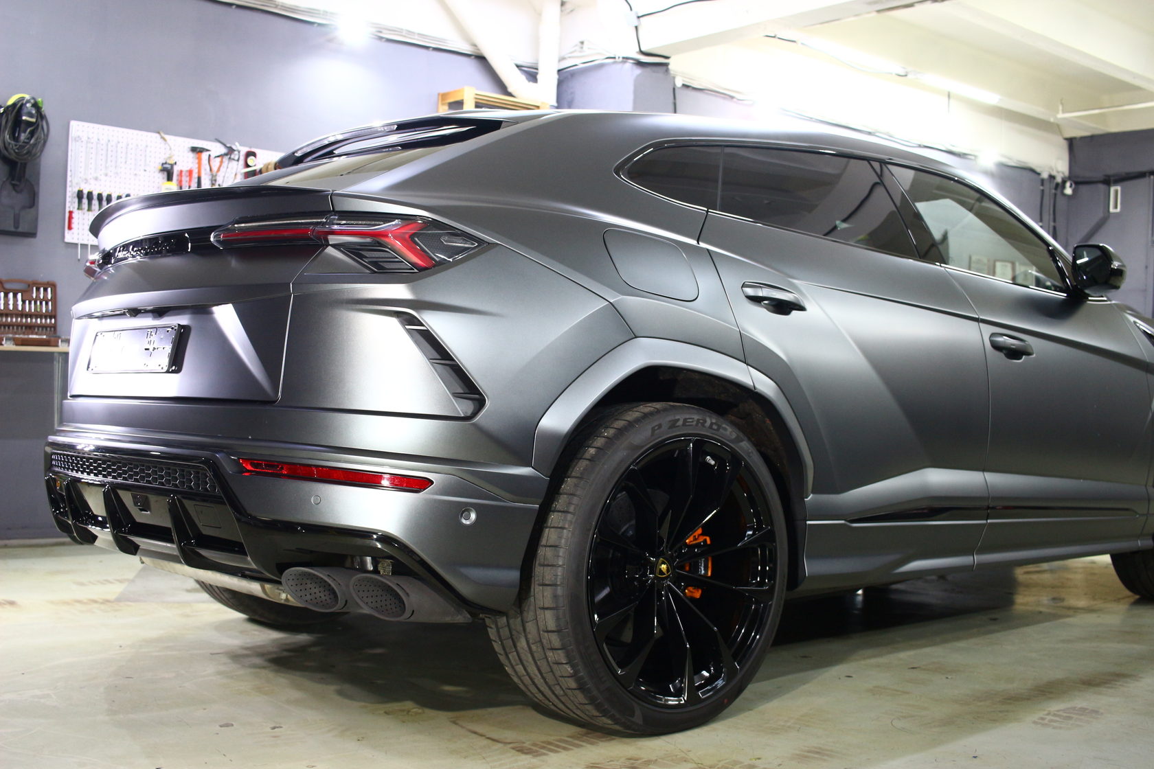 lamborghini urus, матовая пленка для авто, защитная пленка, detailing geeks, детейлинг гикс, антигравийная пленка, бронепленка, защита от сколов