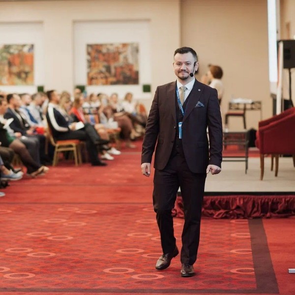 Дамир Шарафиев