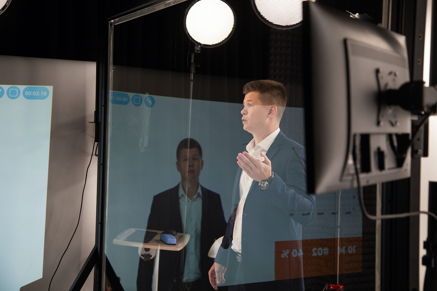 Turnkey interactive studio to create your own training courses
