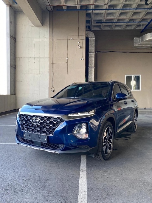 Hyundai Santa Fe синий