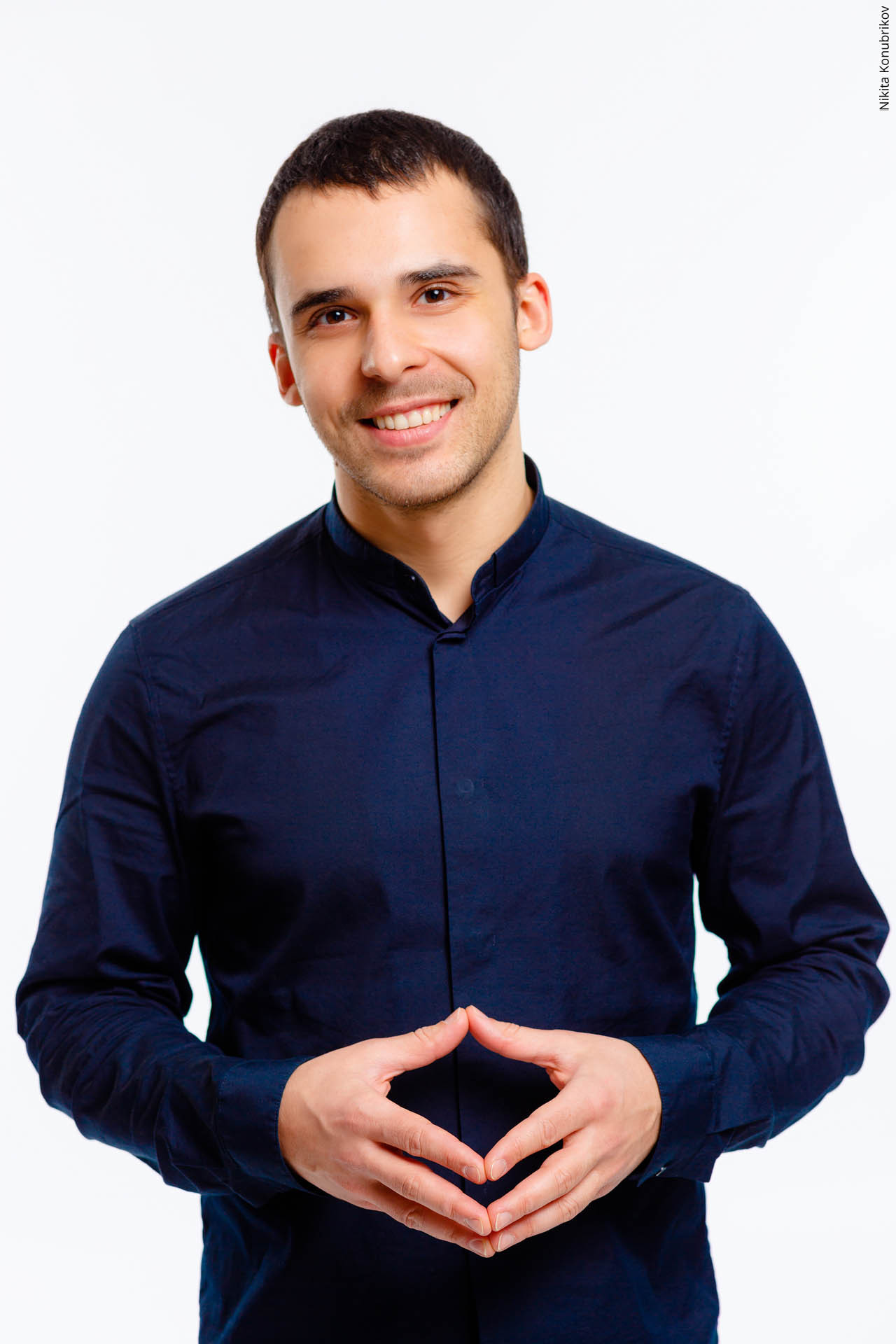 Бизнес портрет на белом фоне