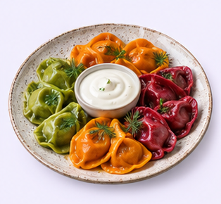 Иллюстрация: Цветные пельмени с куриным фаршем