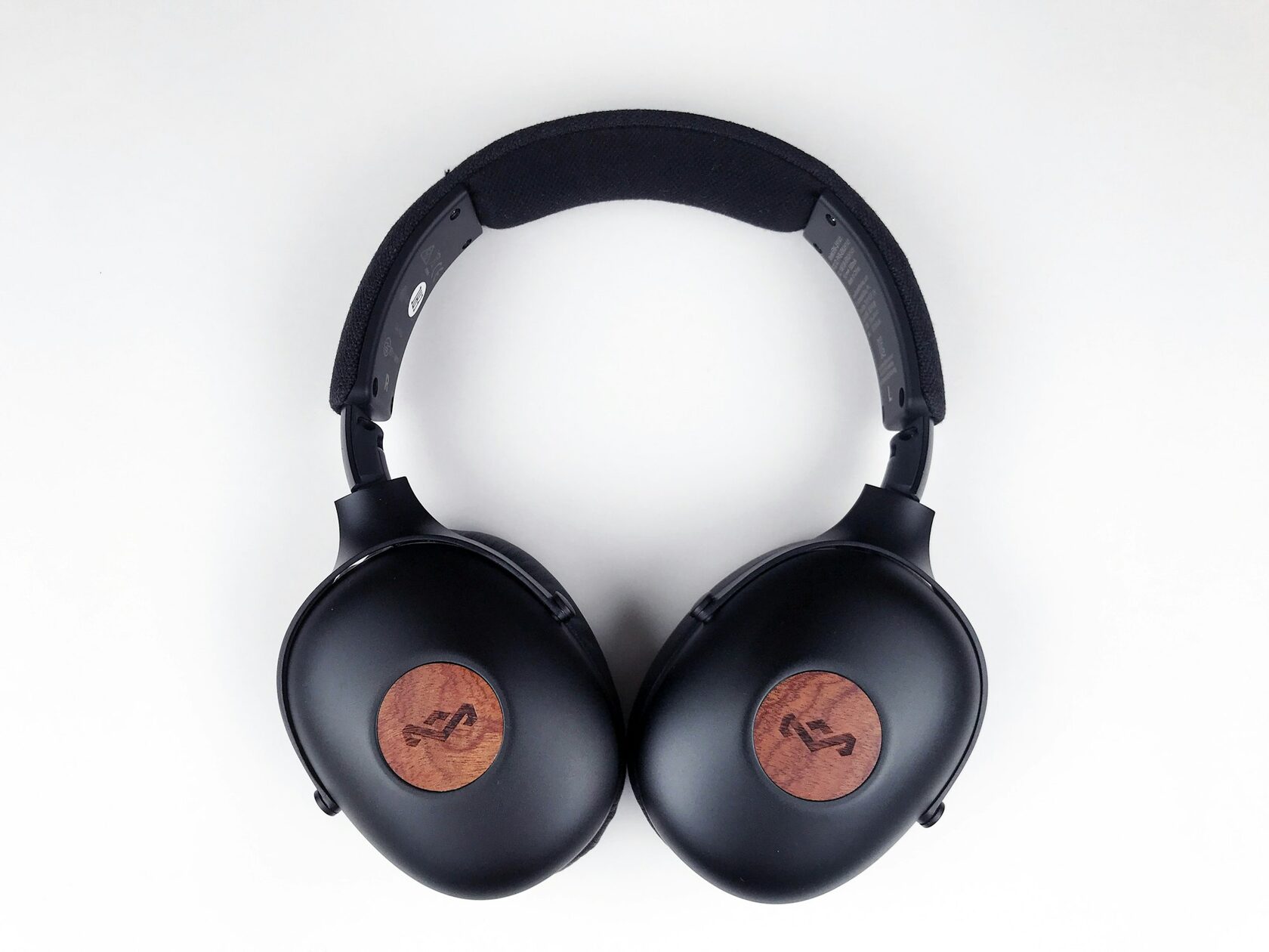 Наушники SoundMax Pro