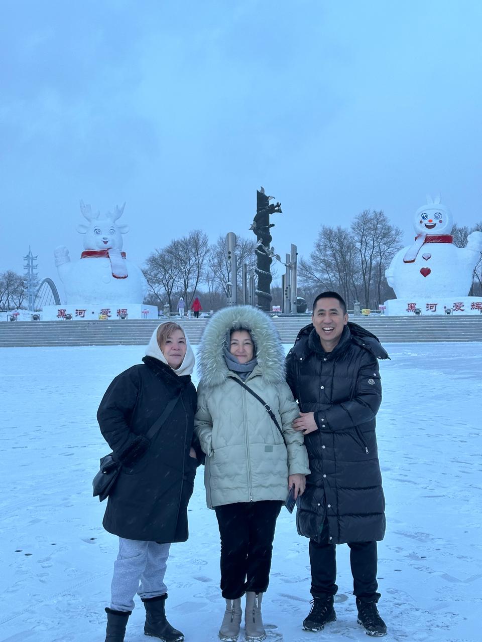 довольные россияне после лечения зубов в Китае