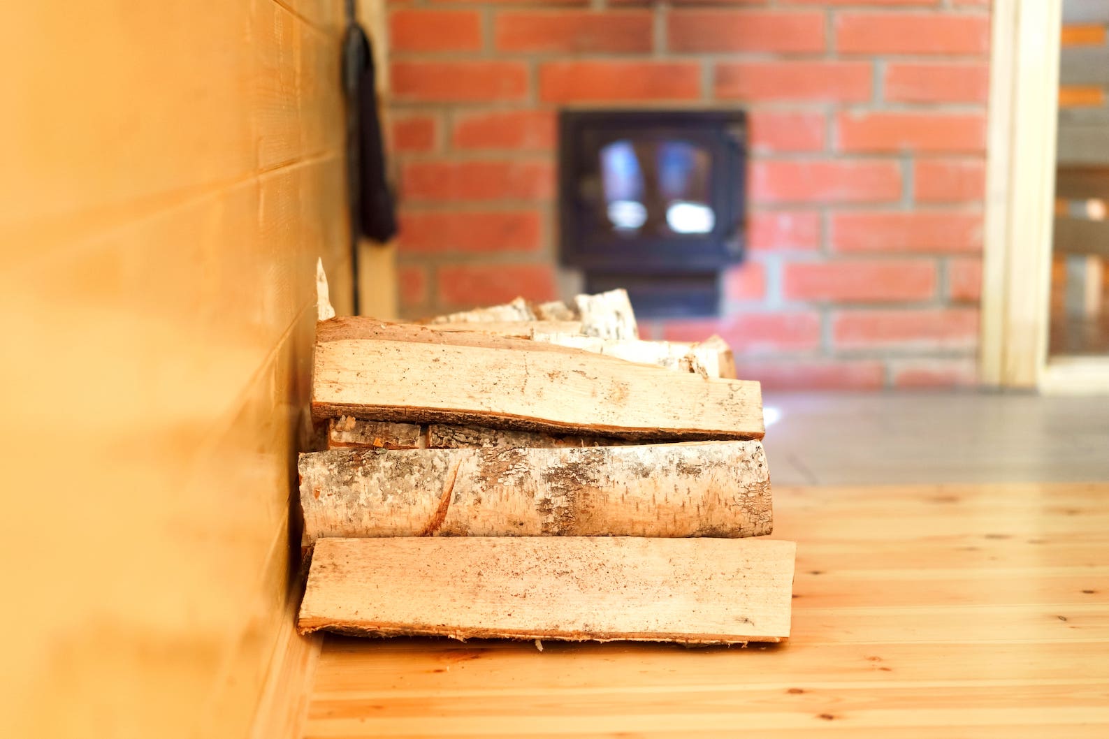 Отдых с баней на дровах в Подмосковье с Aframe Happy