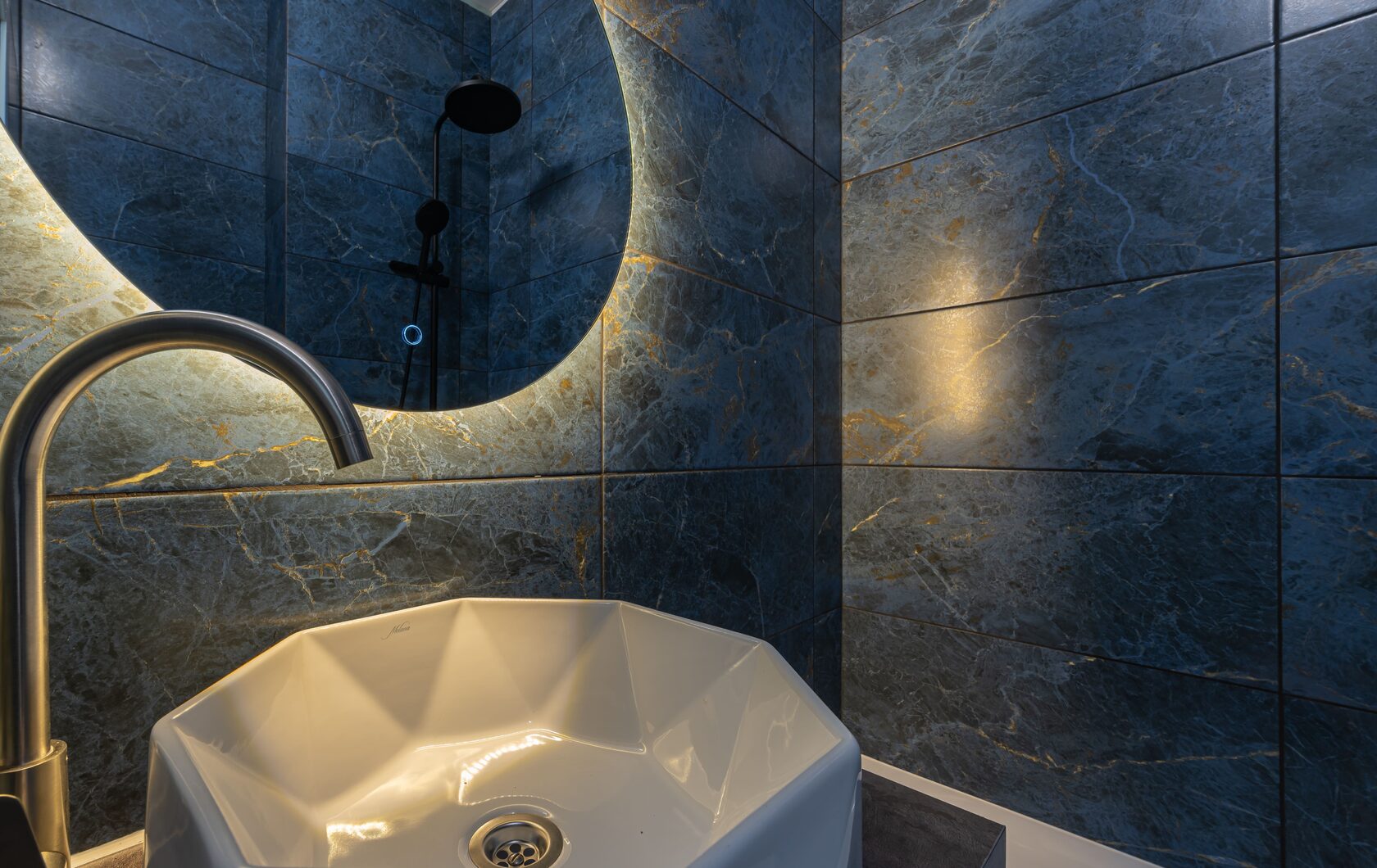 Дизайнерский ремонт кухни — индивидуальная планировка, премиум материалы, встроенная техника