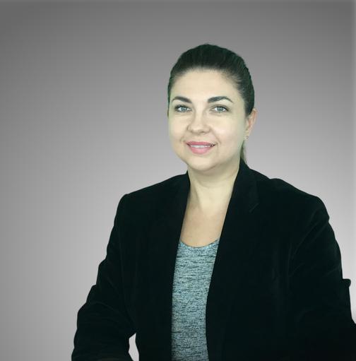 Преподаватель Алена Рогозина