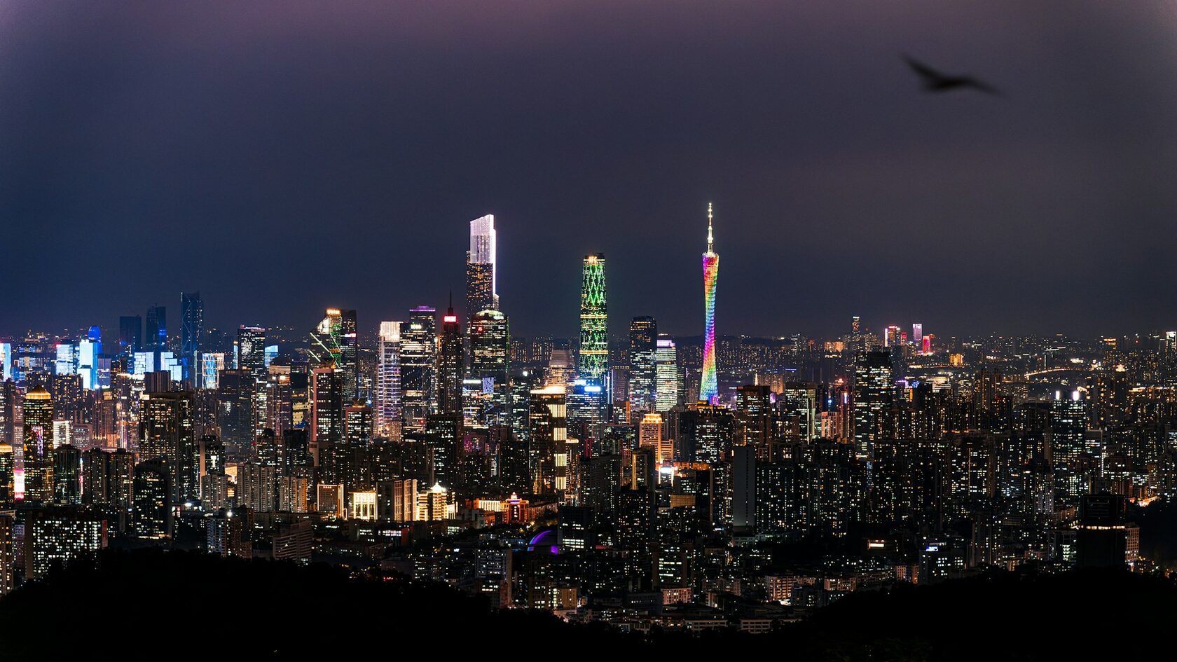 Гуанчжоу Canton Tower ночью