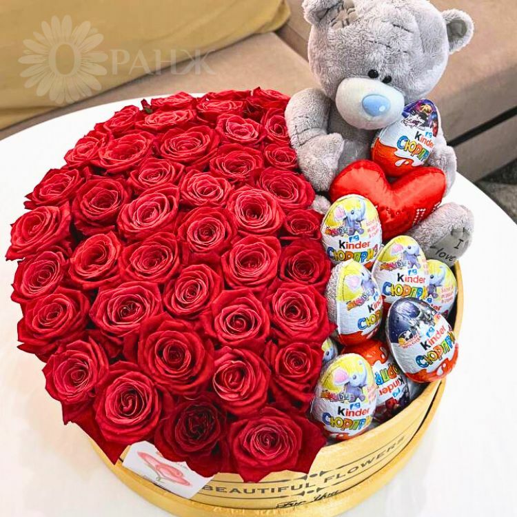 14 февраля день всех влюбленный день святого валентина бцкет цветов из роз в коробке с мягкой игрушкой мишкой и кинер сюрпризом
