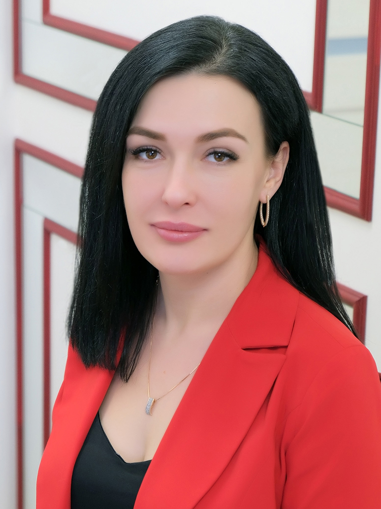 Мария Кухарь