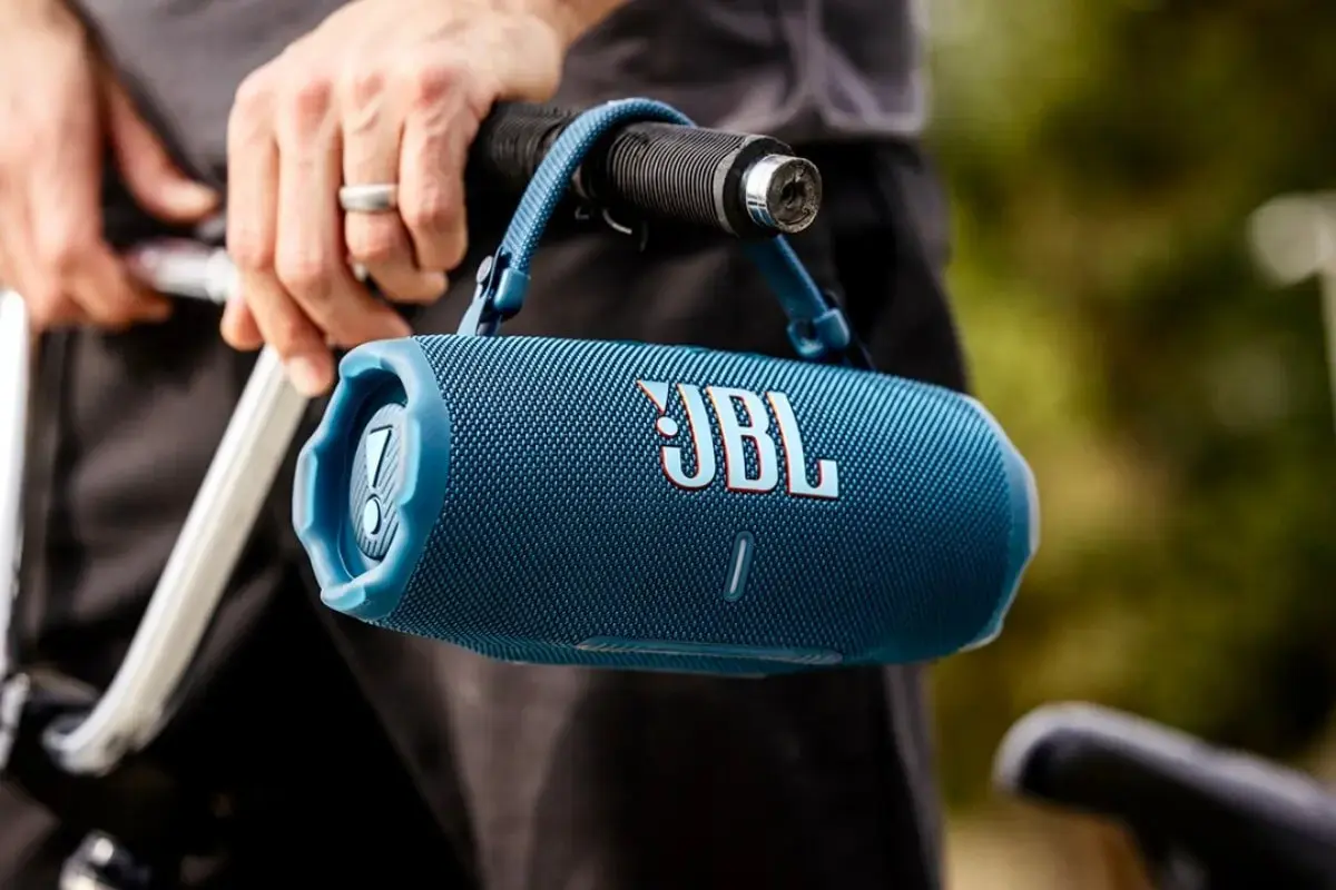 JBL Charge 6