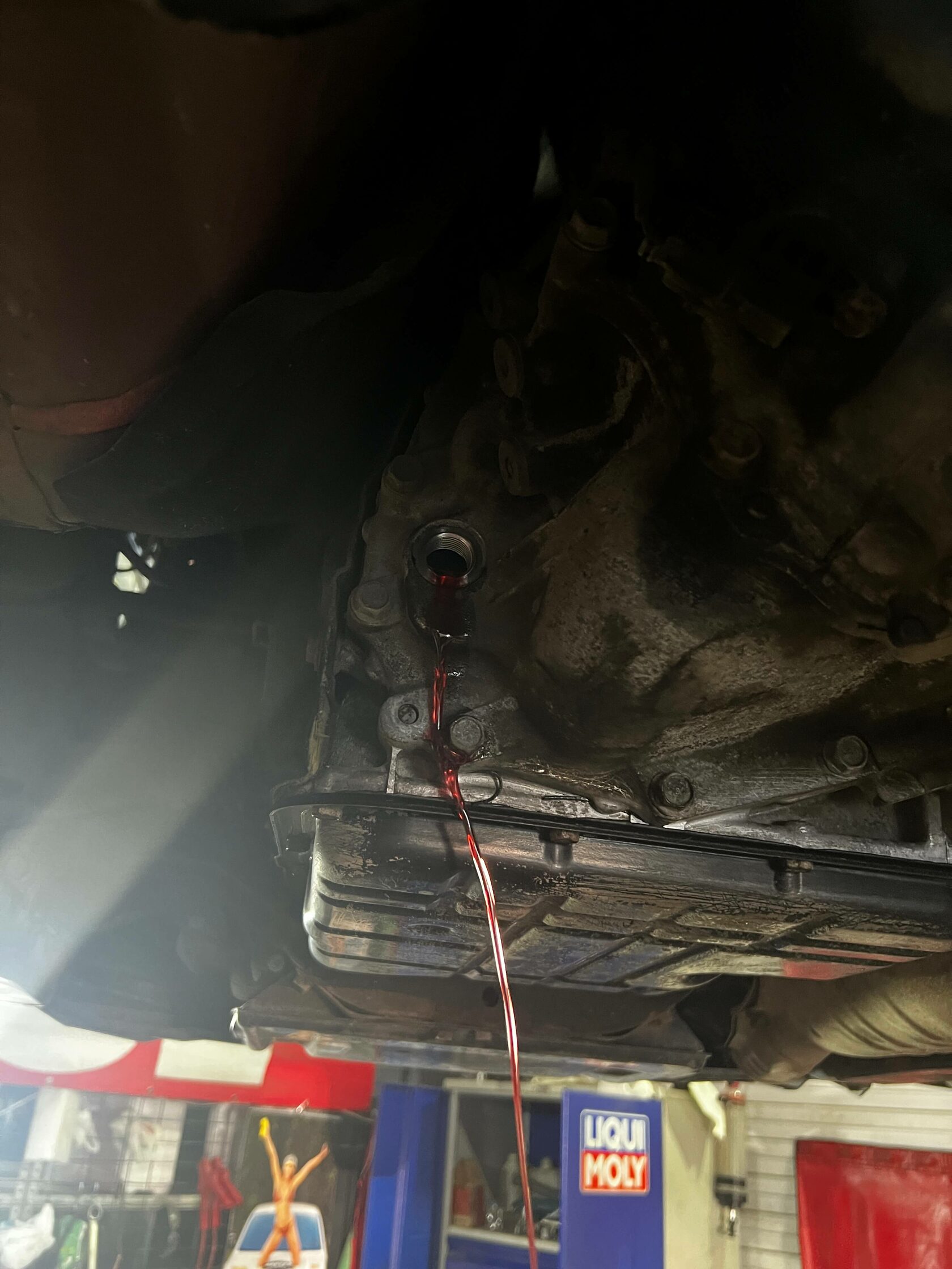 Выставление уровня масла Subaru Legacy