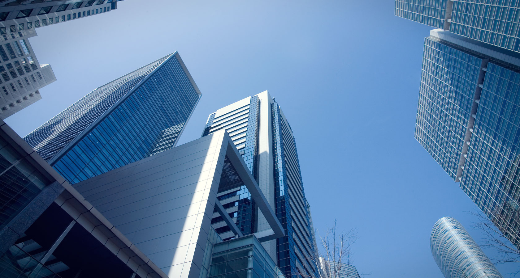 Кадастровая оценка объектов недвижимости это. Стеклянное здание. Недвижимость. Оценка недвижимости. Проверить коммерческую недвижимость.