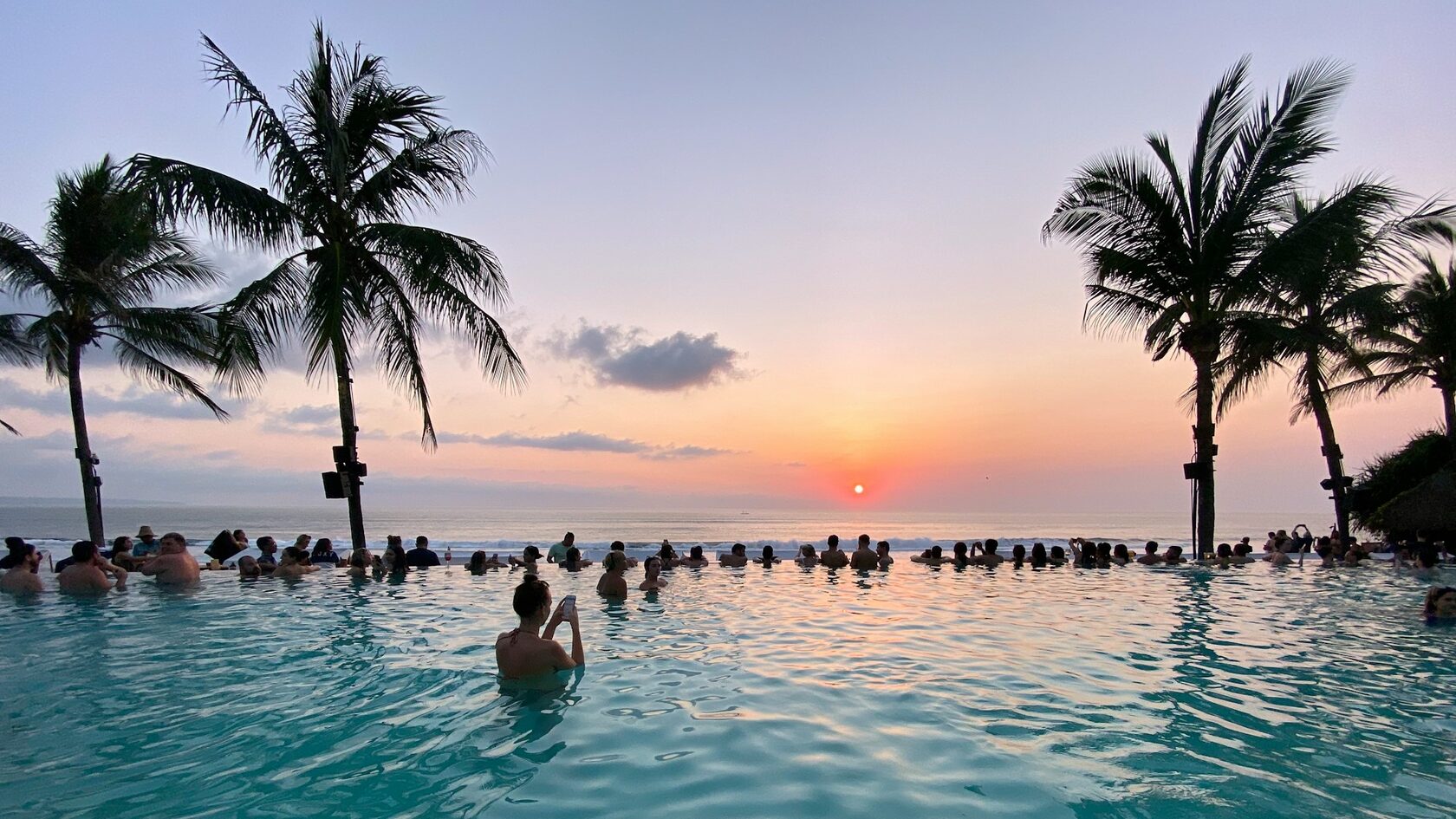 7 Best Beauty Treatments to Book Before Leaving Bali: Your Final Glow-Up Guide at Vacuum Studio Ubud